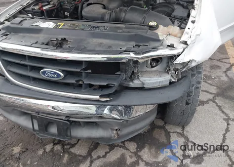 2002 Ford F-150 Lariat/Xl/Xlt из США, поврежденный, VIN 1FTRX17L12NB81415